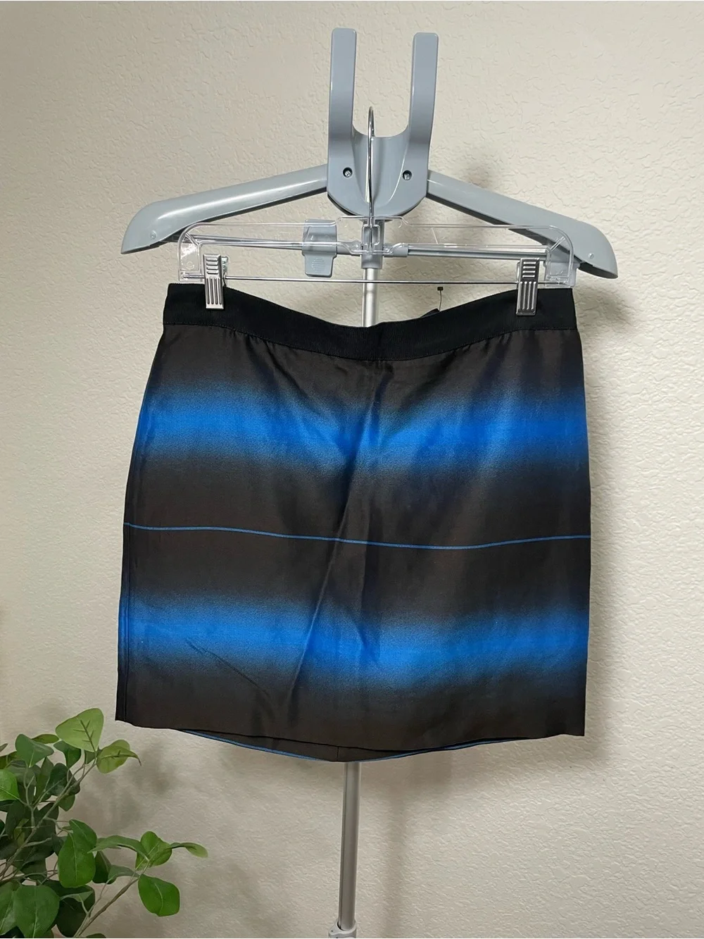 Marc by Marc Jacobs Silk Blue Aster Multi Mini Skirt Size 6 NWT